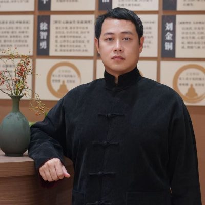 罗泓闵